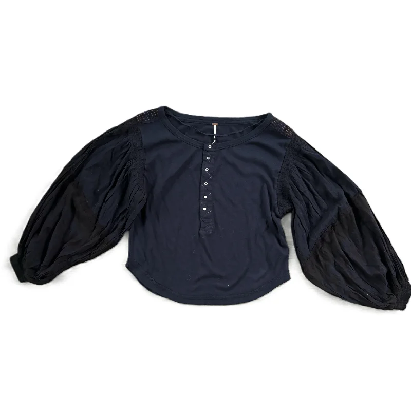 women's tops for those who love to experiment with fashionTop Long Sleeve By Free People In Blue, Size: S