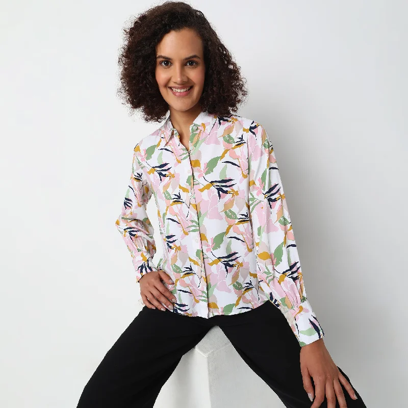 women's tops for those who want to create outfits that are both trendy and timelessRegular Fit Printed Top