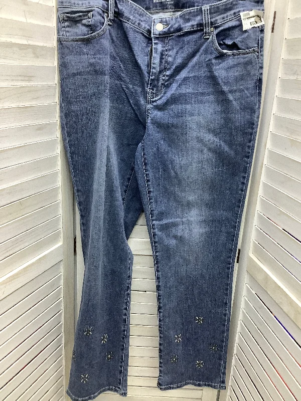 women's denim jeans for a casual FridayBlue Denim Jeans Straight Chicos, Size 15