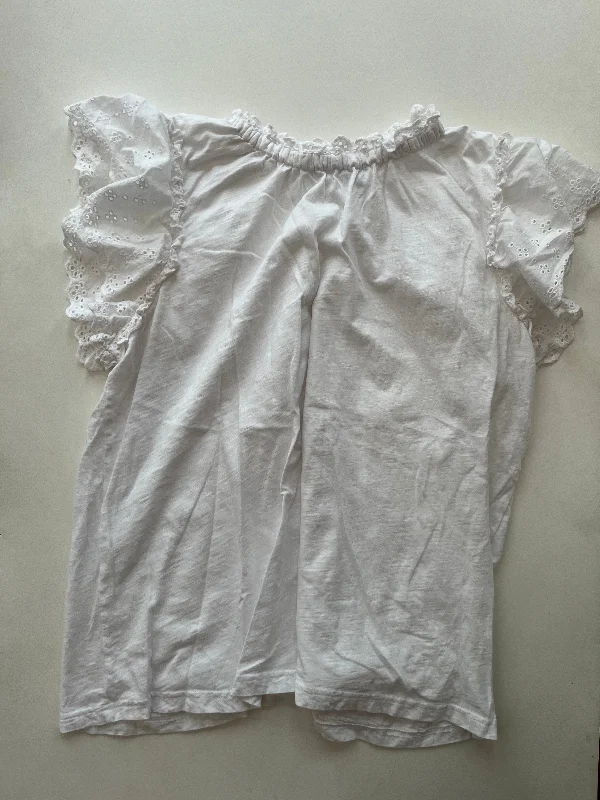 women's tops for those who want to make a bold fashion statement with their choice of topsTop Short Sleeve By Crown And Ivy In White, Size: Xl