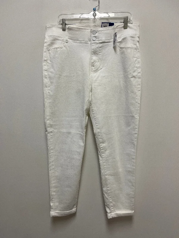 women's denim jeans with geometric patternsWhite Denim Jeans Skinny Apt 9, Size 16