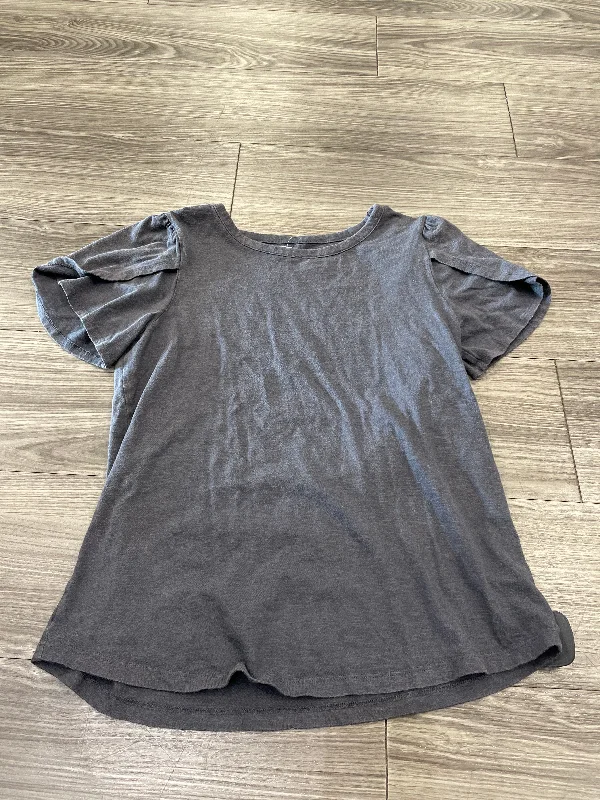 women's tops for relaxed weekendsTop Short Sleeve By Maurices In Grey, Size: S