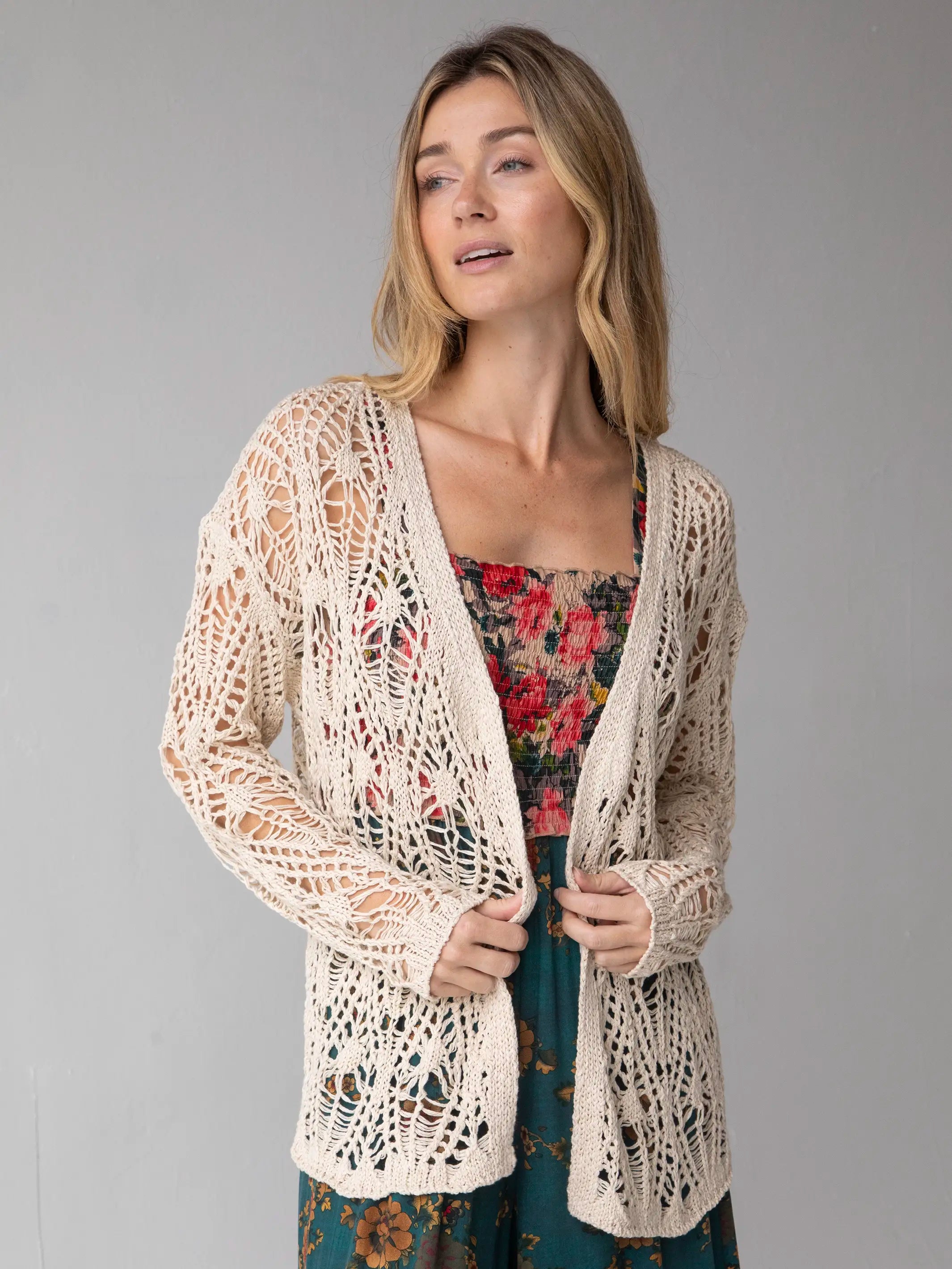 women's tops for those who want to show off their figure in a flattering wayAbigail Cardigan - Cream