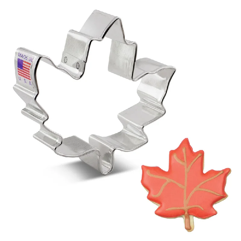 Wedding DressAnn Clark Mini Maple Leaf Cookie Cutter | 1 ct