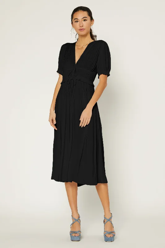 Off-The-Shoulder DressAmelia Pleated Maxi Dress