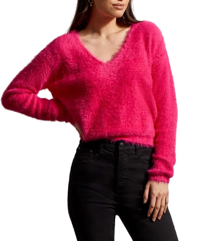 Plus-Size Quick-Dry Soft Knitted SweatersV-Neck Sweater In Fuchsia Pink